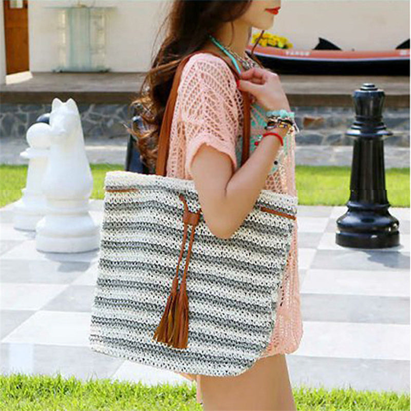 Women's Fashion Temperament Stripes Handmade Straw Bag