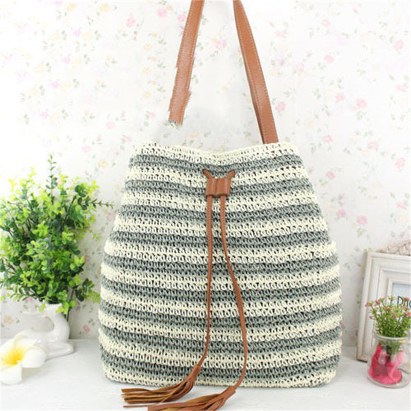 Women's Fashion Temperament Stripes Handmade Straw Bag